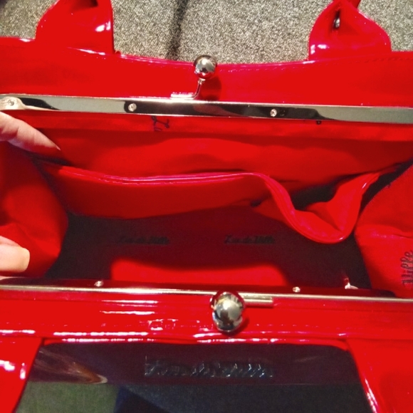 Lux de Ville Red Kisslock Bow Bag - Picture 8 of 14